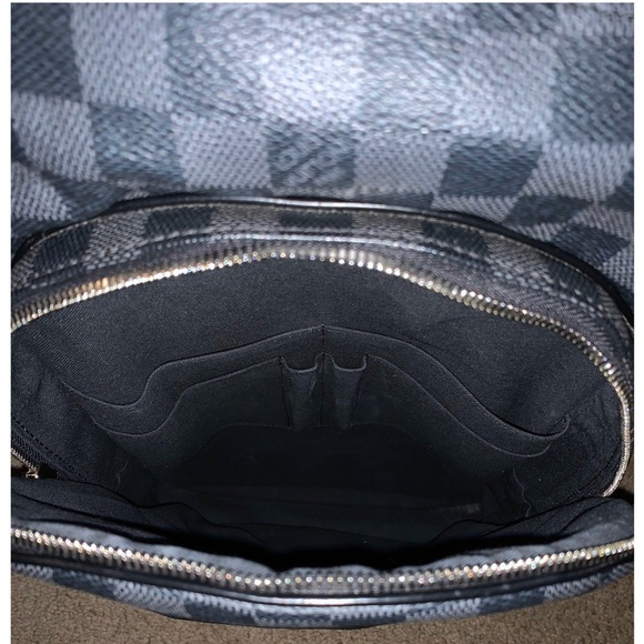 ❌SOLD❌The LV Michael in Damier Graphite 🎒 - Picture 3 of 8